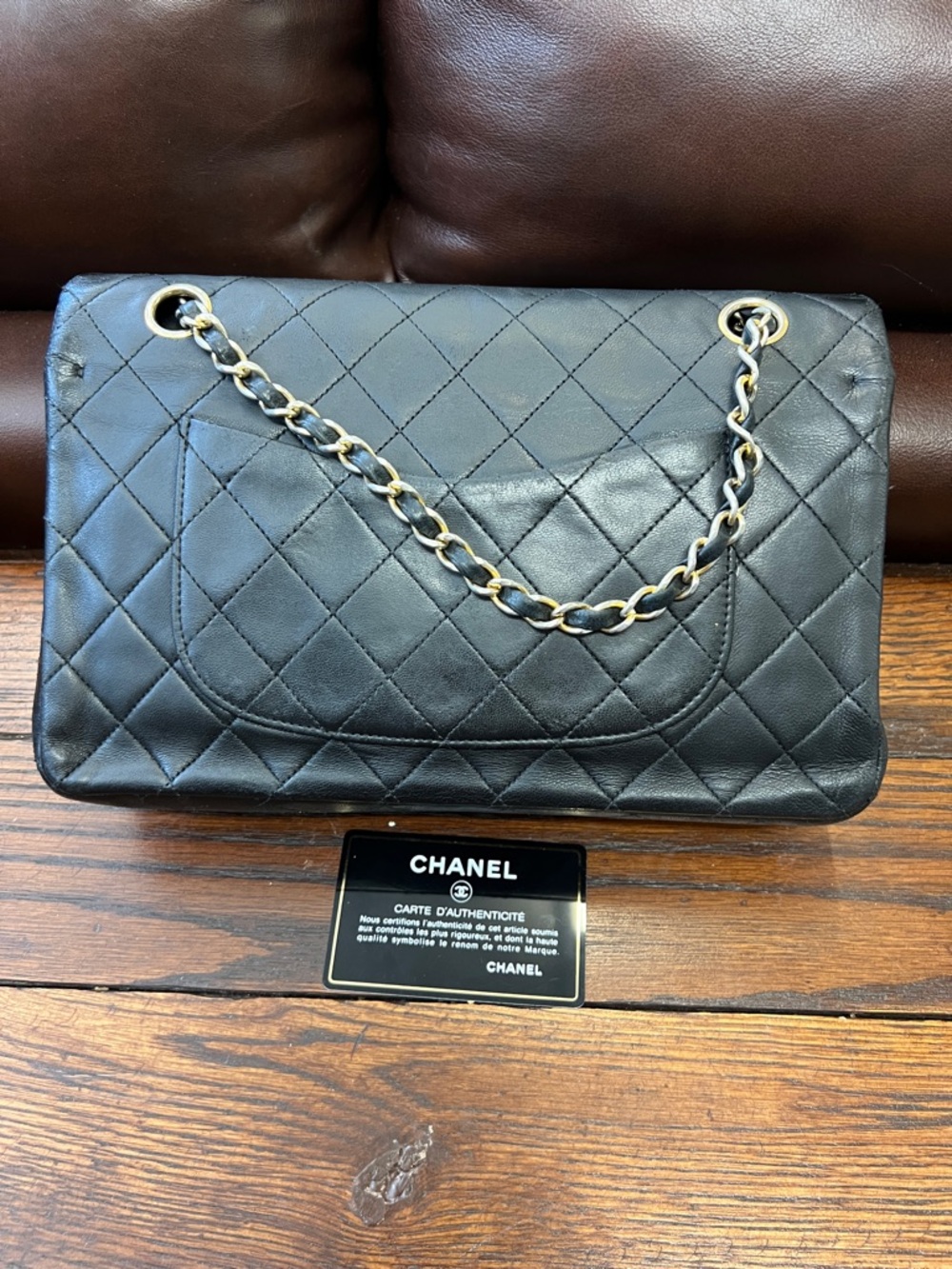 CHANEL Black Quilted double flap bag - Picture 2 of 16